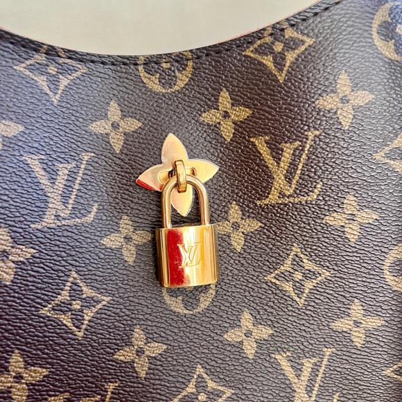 Louis Vuitton Flower Hobo Bag. Brown interior. Beautiful bag - Picture 8 of 8